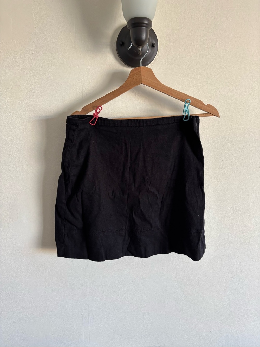 Everlane Black Mini Skirt in Stretch Linen
